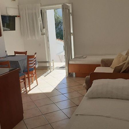 Apartments Dobri - 500M From Beach 宁 外观 照片