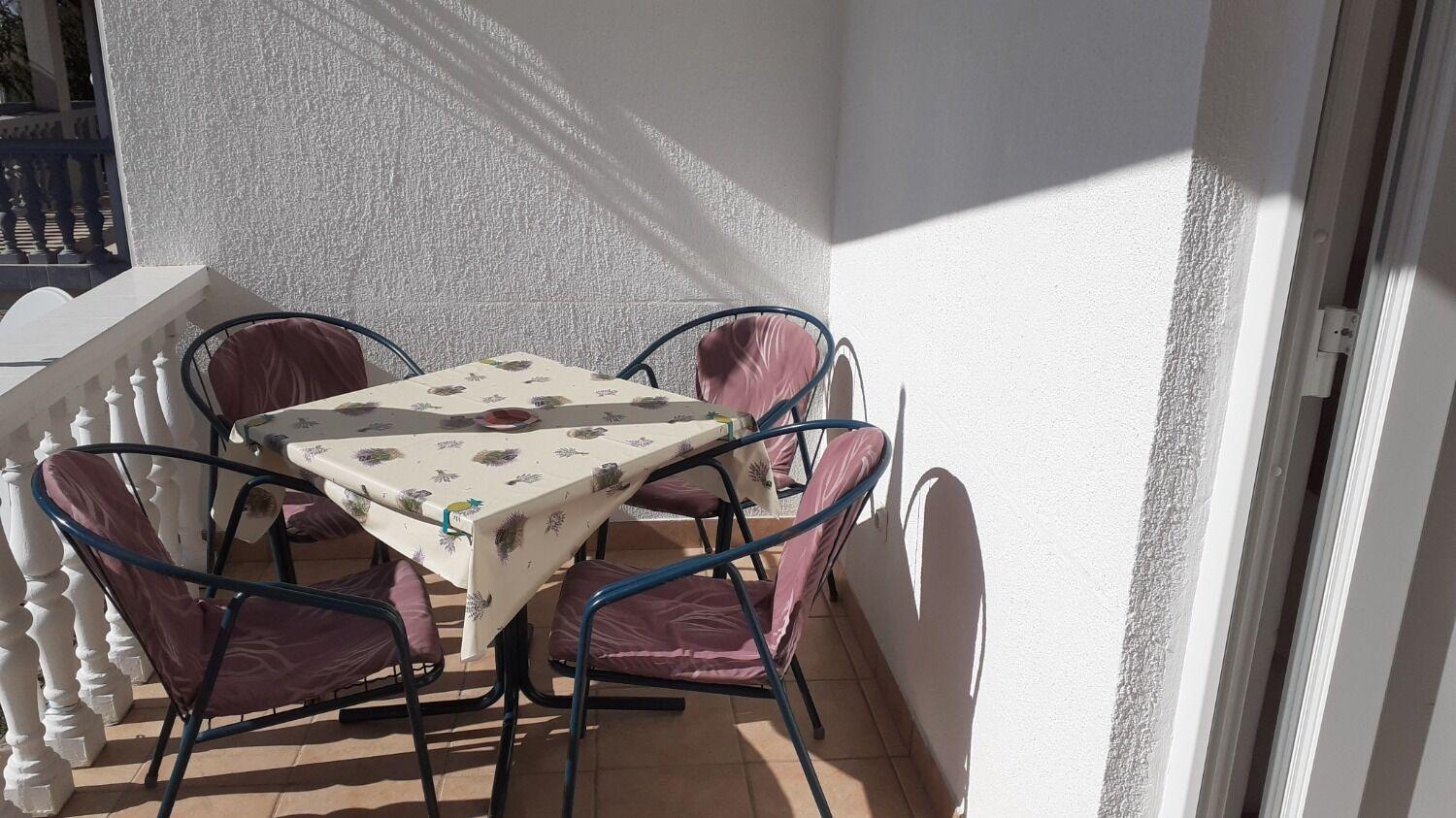 Apartments Dobri - 500M From Beach 宁 外观 照片