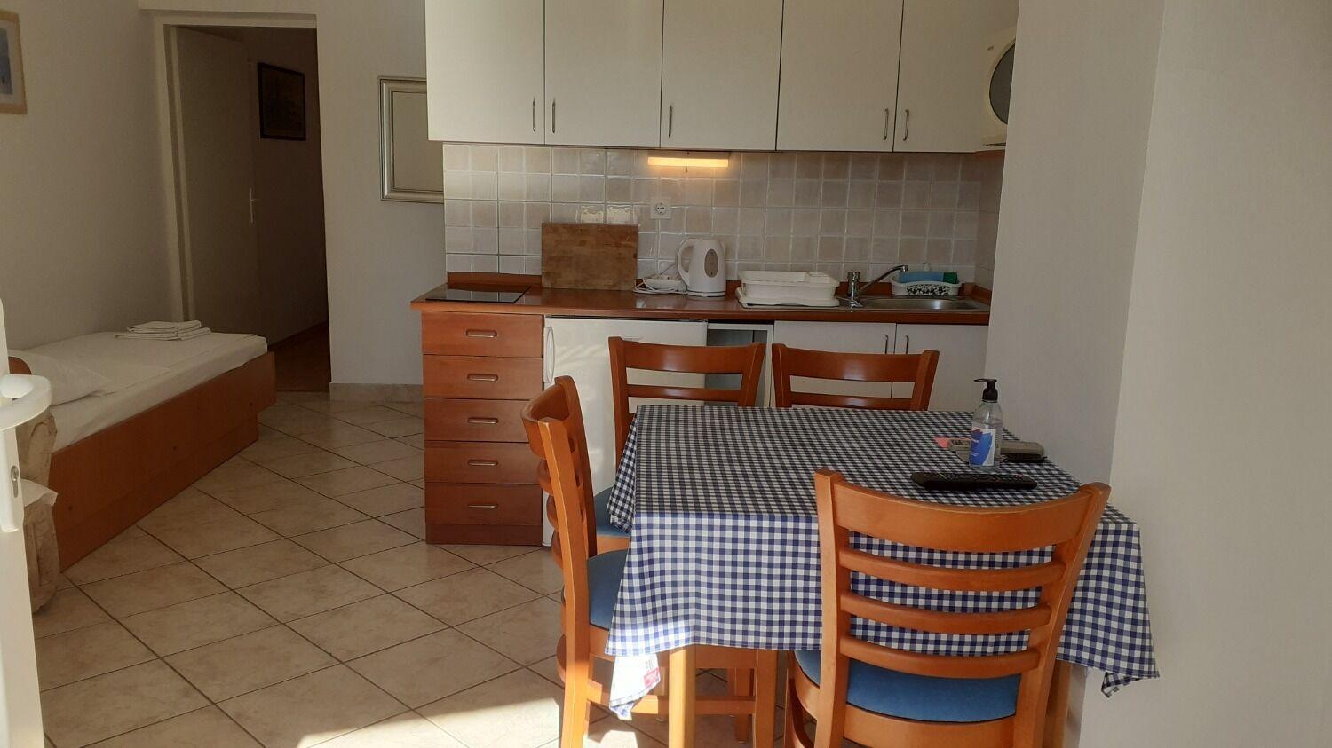 Apartments Dobri - 500M From Beach 宁 外观 照片